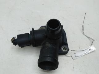 фланец (тройник) системы охлаждения Volkswagen Passat B5 [рестайлинг] 2001, 1.6 л., бензин, МКПП, красный, универсал, 06B121133A