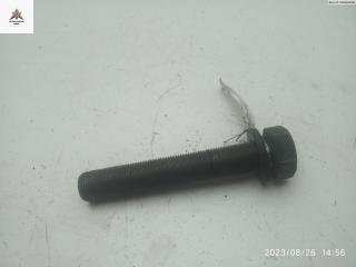 Болт крепления Volkswagen Transporter T4 1998, 2.5 л., дизель, МКПП, белый, микроавтобус