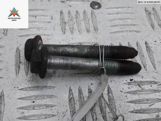 Болт крепления Volkswagen Golf 4 поколение 1998, 1.4 л., бензин, МКПП, красный, хетчбэк 5 дв.