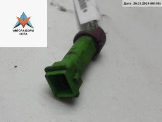 разъем (фишка) проводки Volkswagen Passat B5 1998, 2.3 л., бензин, МКПП, чёрный, универсал, 813972643