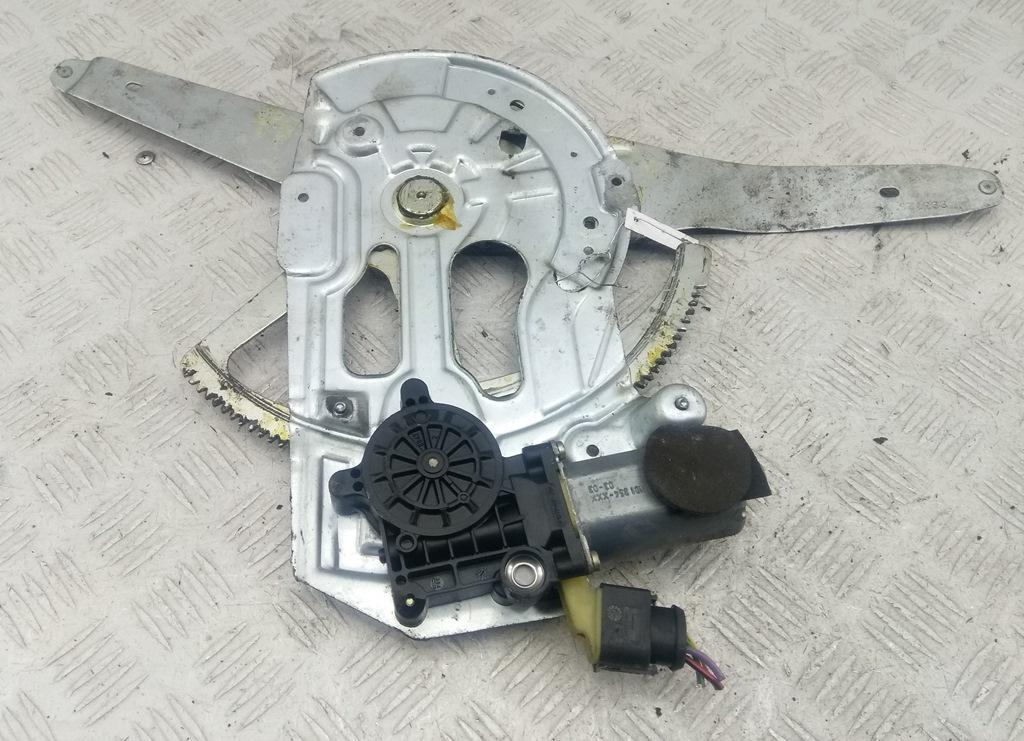 стеклоподъемник электрический передний правый Volvo XC90 2003, 2.4 л., дизель, АКПП, серый, внедорожник 5 дв., 8626321