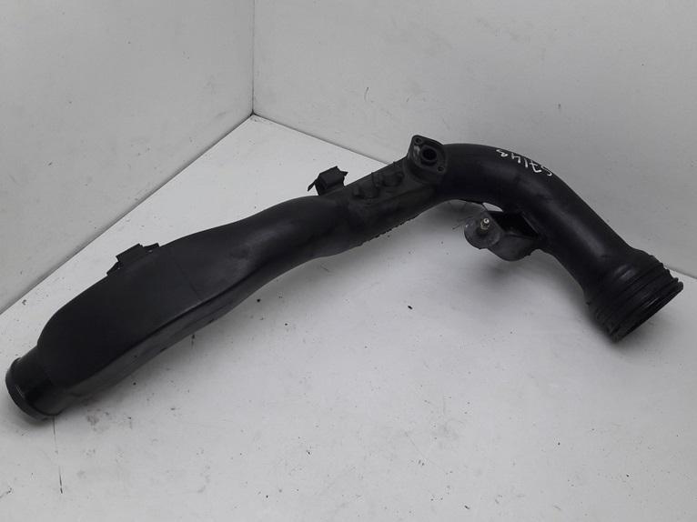 патрубок турбины Volkswagen Passat B5+ (GP) 2003, 1.9 л., дизель, 8E0145762B
