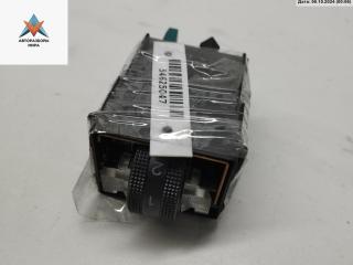 кнопка обогрева сидений Audi A6 4B/C5 [рестайлинг] 2002, 2.5 л., дизель, АКПП, серый, седан, 4B0963563B