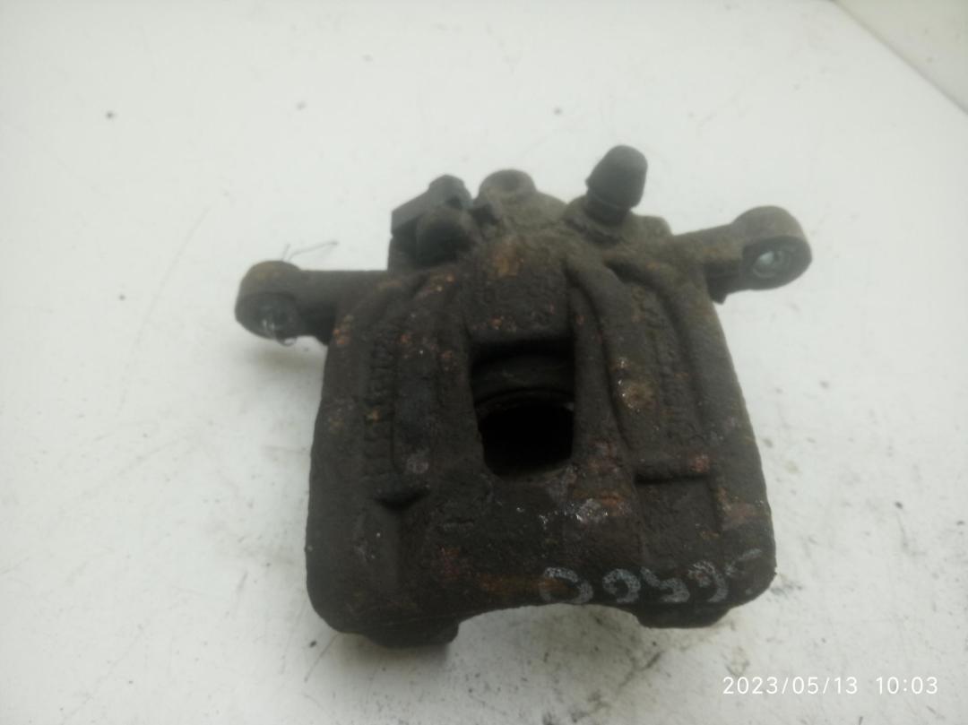 суппорт задний правый Mercedes-Benz Vito 2004, 2.2 л., дизель, МКПП, серый, микроавтобус, A6394200983 - фото №1