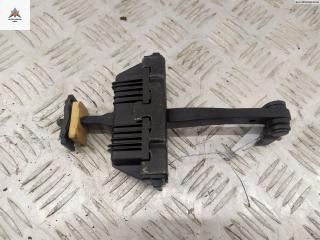 Ограничитель открывания двери задней BMW 5 серия E60/E61 2006, седан, 7176805