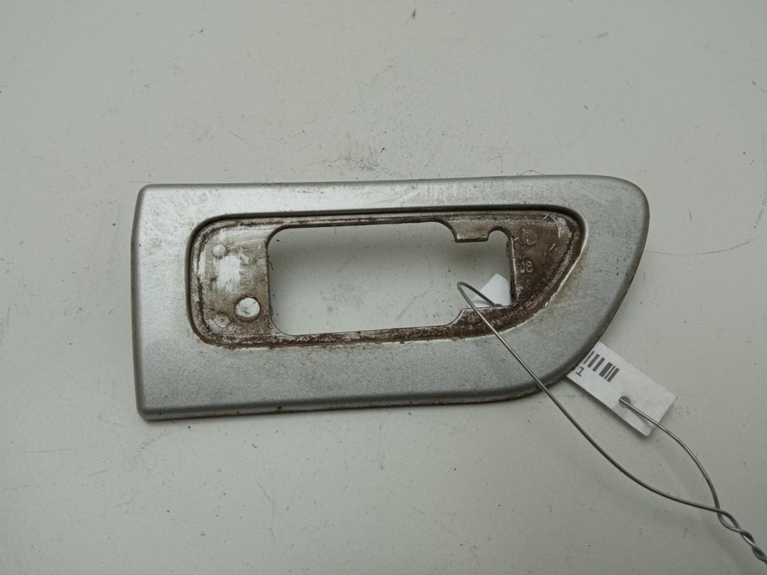 молдинг крыла Volvo V70 2006, 2.4 л., бензин, АКПП, серый, универсал, 086935147