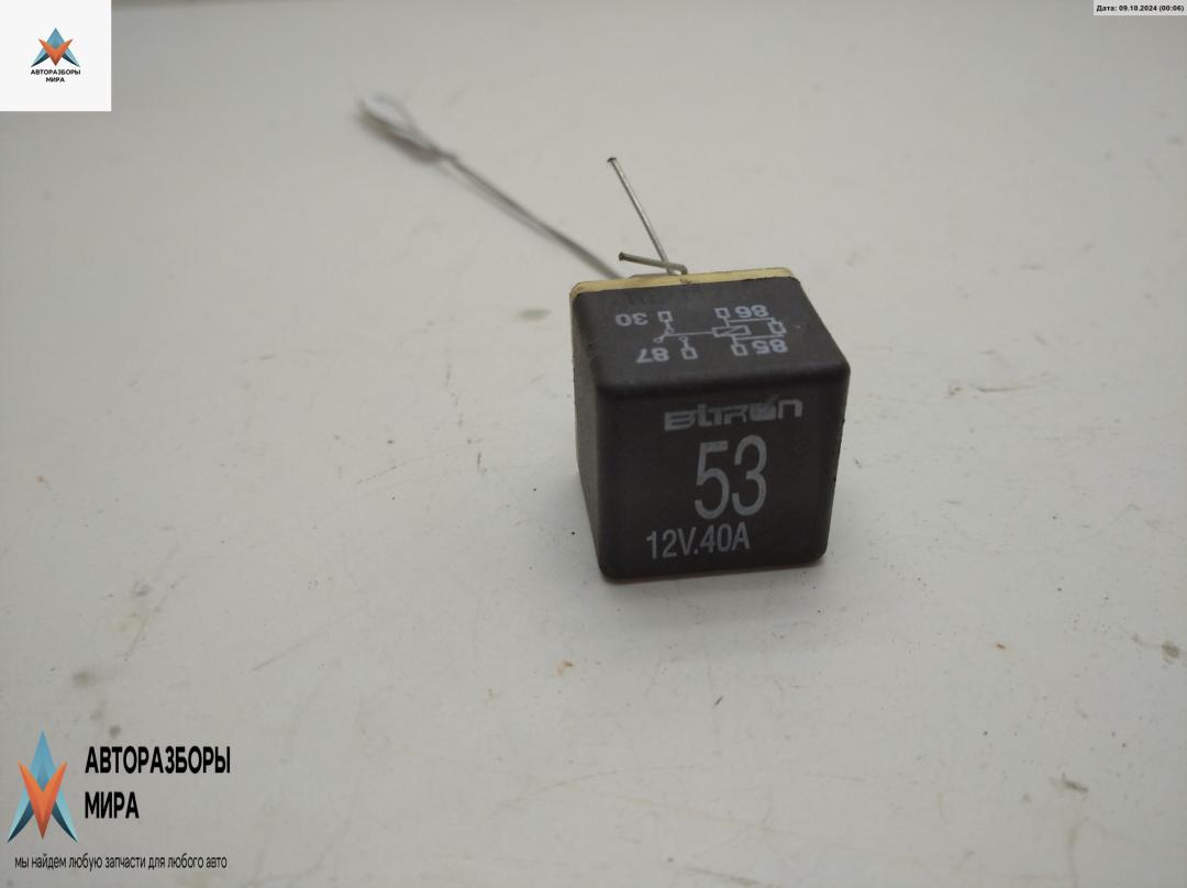 реле (прочие) Volkswagen Transporter T4 2001, 2.5 л., дизель, МКПП, белый, микроавтобус, 141951253B - фото №1