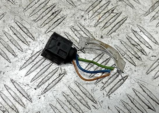 разъем (фишка) проводки BMW 3 E46 2002, 2.0 л., бензин, МКПП, чёрный, универсал, 1437985
