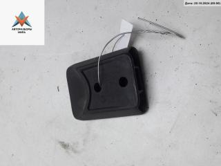 пластик Skoda Octavia mk2 (A5 1Z) 2007, 1.6 л., бензин, МКПП, красный, универсал, 1P0419378B