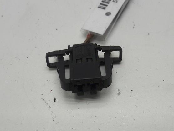 разъем (фишка) проводки Volkswagen Bora 1998, 1.6 л., бензин, МКПП, синий, седан, 1J0972702