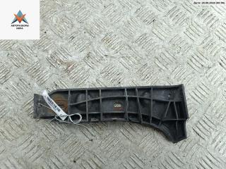 кронштейн переднего бампера Audi A6 4B/C5 1998, 2.4 л., бензин, МКПП, синий, универсал, 4B0807283B