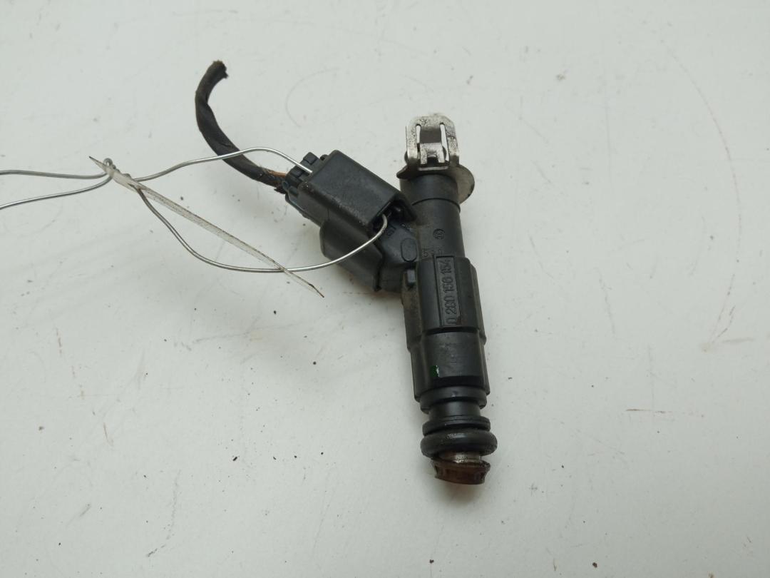 форсунка Volvo S40 2 поколение 2006, 1.8 л., бензин, МКПП, серый, универсал, 0280156154 - фото №1