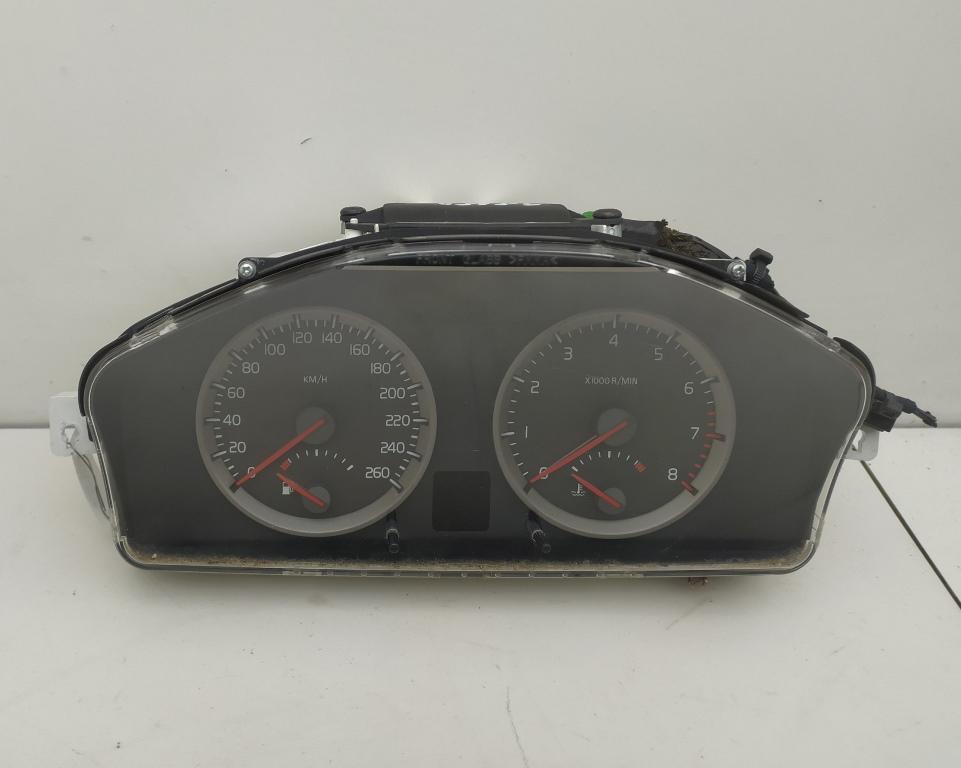приборная панель Volvo S40 / V50 2005, 2.4 л., бензин, АКПП, чёрный, универсал, 30710071