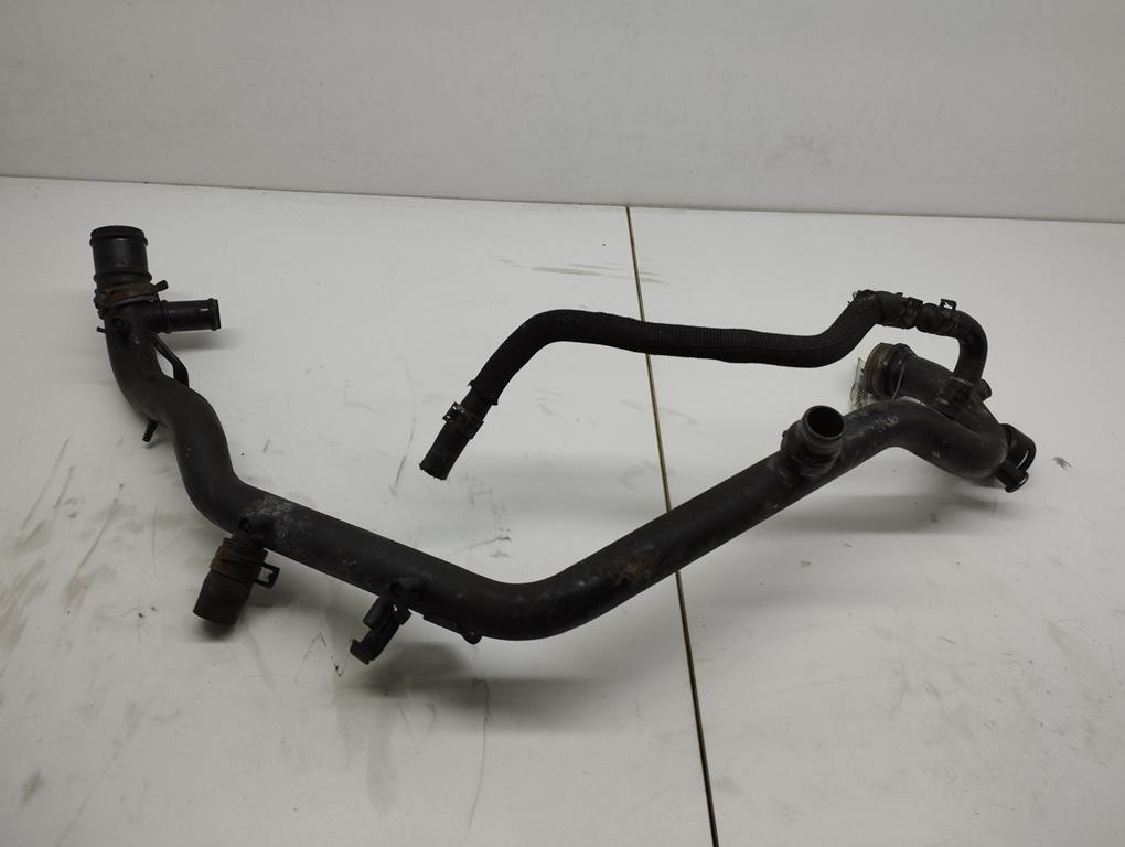 трубка охлаждающей жидкости Audi A4 B6 2002, 2.0 л., бензин, МКПП, 06D121071G