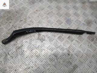 Щеткодержатель (поводок стеклоочистителя) передний SEAT Toledo 3 поколение 2004, 2.0 л., дизель, МКПП, чёрный, хетчбэк 5 дв., 5P0955410A