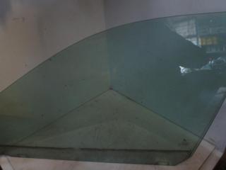 стекло двери передней левой Saab 9-3 2 поколение 2003, 2.0 л., бензин, АКПП, серый, седан