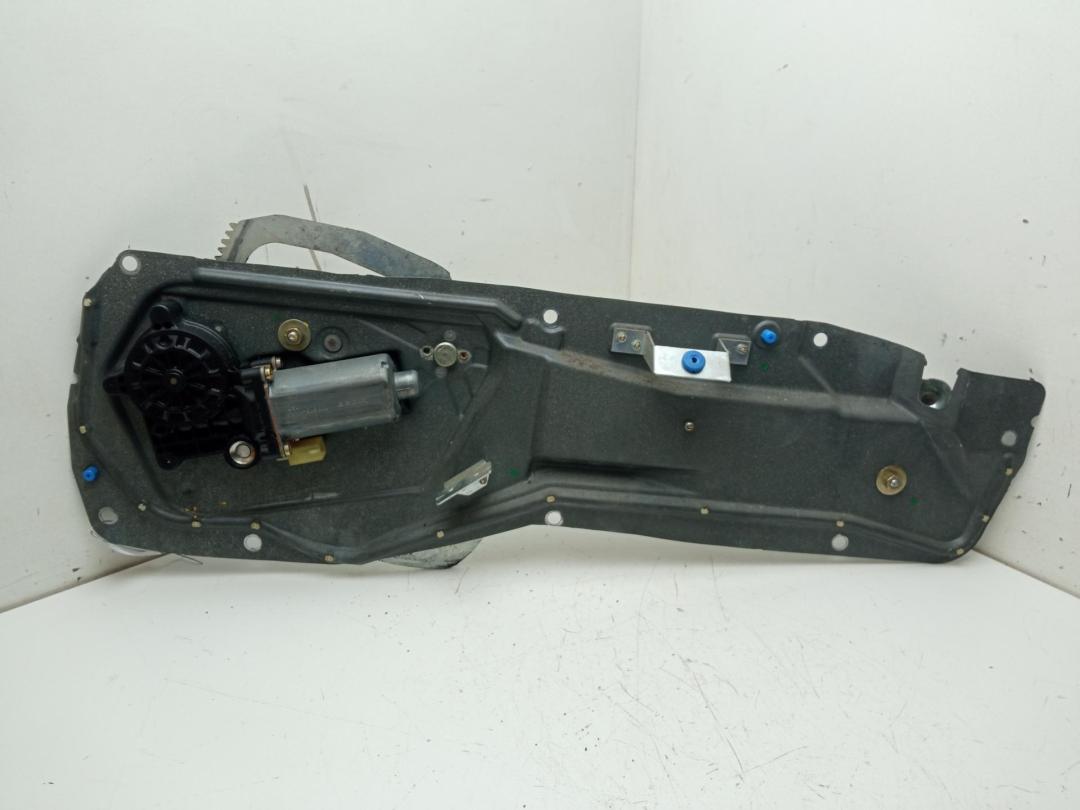 стеклоподъемник электрический передний правый Volvo S70 / V70 1999, 2.5 л., бензин, АКПП, серый, универсал, 9152724