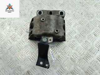 подушка крепления двигателя Volkswagen Golf 4 поколение 1998, 1.4 л., бензин, МКПП, чёрный, хетчбэк 3 дв.