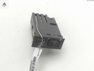 кнопка обогрева сидений BMW 5 серия E39 1996, 2.5 л., бензин, МКПП, серый, седан, 8352259