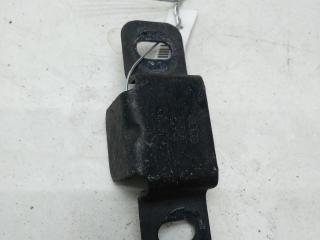 кронштейн радиатора Volkswagen Passat B5 [рестайлинг] 2001, 1.6 л., бензин, МКПП, красный, универсал, 4D0260427