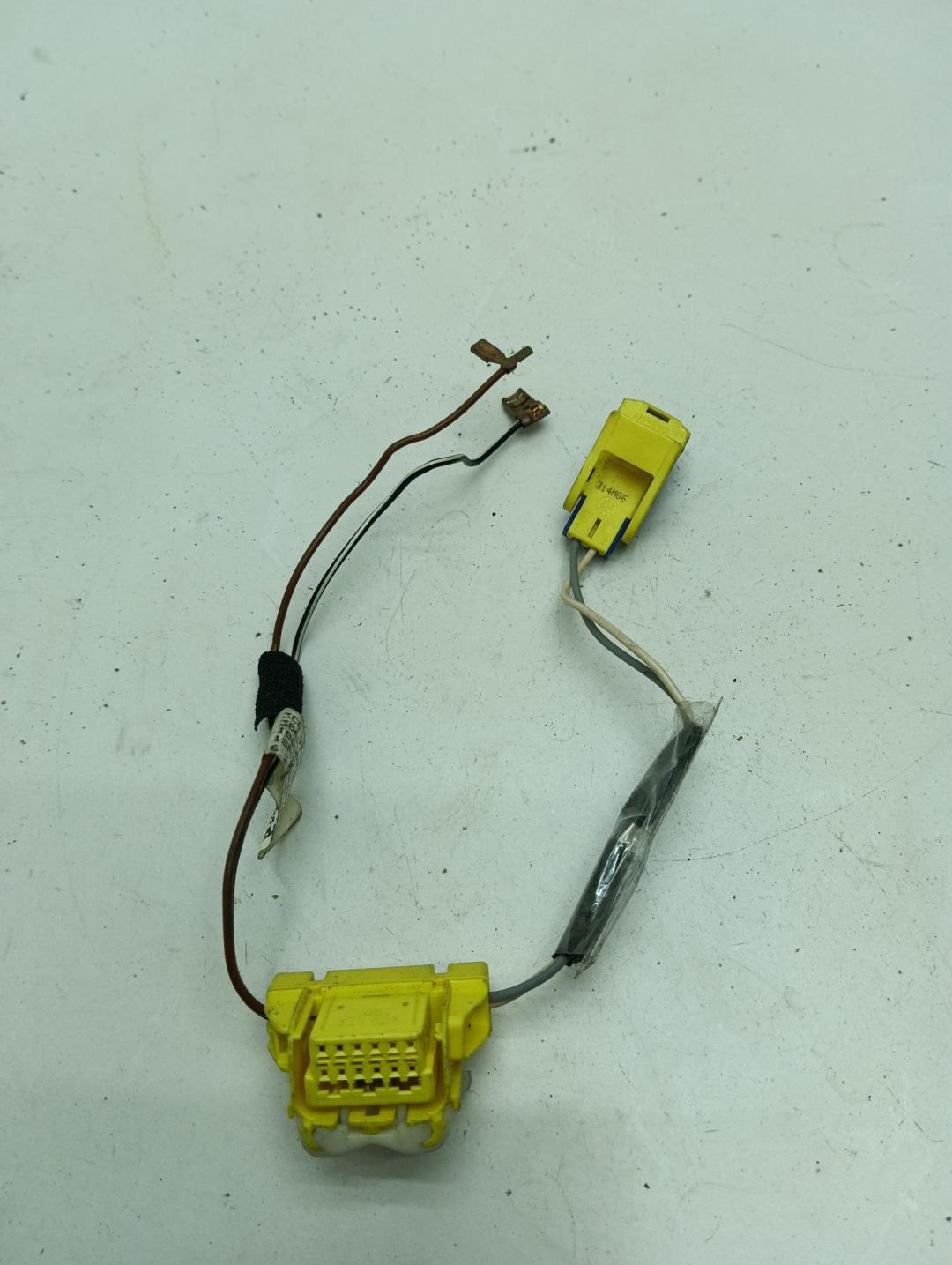 разъем (фишка) проводки Volkswagen Passat B6 2007, 1.9 л., дизель, МКПП, чёрный, универсал, 3C0971584C