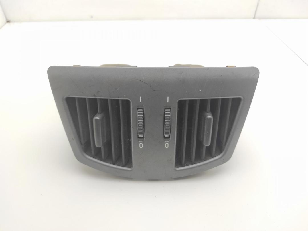 дефлектор обдува салона BMW 7 E65/E66 2002, 4.4 л., бензин, АКПП, чёрный, седан, 7002395