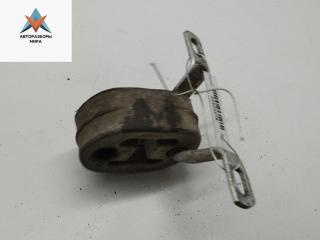 кронштейн глушителя Audi A6 4B/C5 [рестайлинг] 2002, 2.5 л., дизель, АКПП, серый, универсал, 8D0253147E