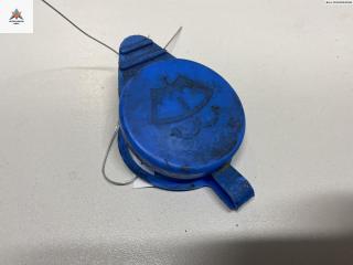 крышка бачка омывателя Audi A4 B5 1995, 1.6 л., бензин, МКПП, чёрный, седан, 113955455