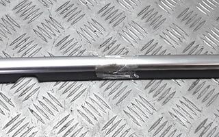 молдинг двери задней левой Volkswagen Tiguan 1 поколение 2009, 2.0 л., дизель, МКПП, чёрный, внедорожник 5 дв.