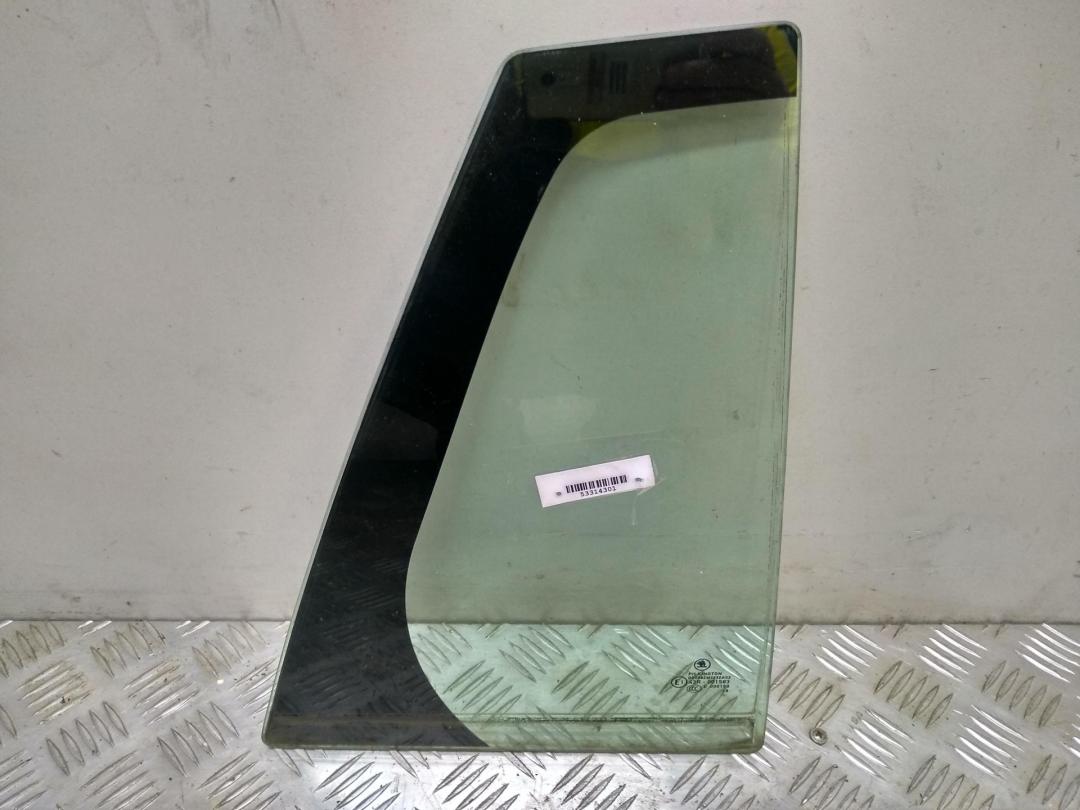 форточка задняя правая Skoda Fabia 2 поколение (5J) 2009, 1.4 л., дизель, МКПП, серый, универсал - фото №1