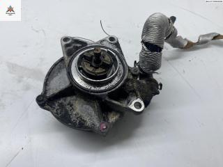 насос вакуумный Audi A4 B6 2002, 2.5 л., дизель, АКПП, чёрный, универсал, 057145100C
