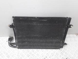 радиатор кондиционера Volkswagen Touran 2004, 2.0 л., бензин, МКПП, серый, минивэн, 1T0820411B