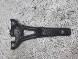 кронштейн (крепление) Volkswagen Golf-4 2000, 1.9 л., дизель, МКПП, белый, универсал, 1J0