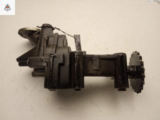 насос масляный Volvo S40 1 поколение [рестайлинг] 2003, 1.9 л., дизель, МКПП, серый, универсал, 7700600252