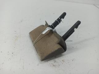 кнопка открытия багажника Audi A6 C5 2002, 2.5 л., дизель, АКПП, серый, универсал, 4B0827778B