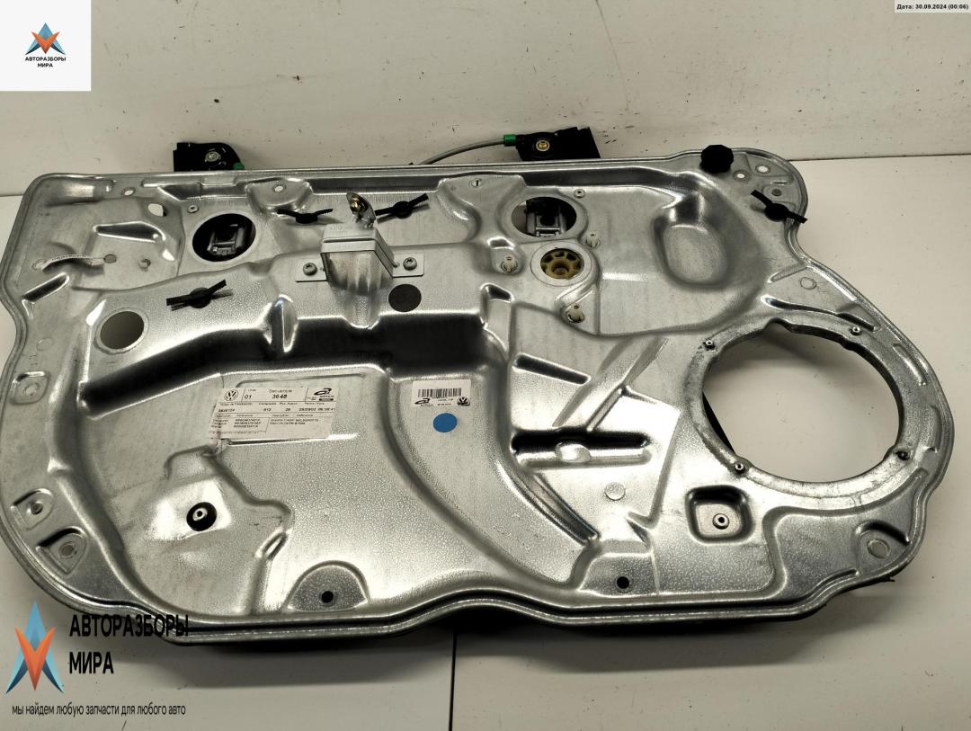 стеклоподъемник электрический передний левый Volkswagen Polo 4 поколение 2003, 1.9 л., дизель, МКПП, синий, хетчбэк 5 дв., 6Q4837401K - фото №1