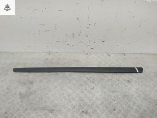 молдинг двери передней левой Peugeot 308 T7 2008, 1.6 л., дизель, МКПП, чёрный, хетчбэк 3 дв., 9680366080