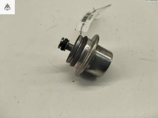 регулятор давления топлива Volkswagen Polo 4 поколение 2004, 1.2 л., бензин, МКПП, синий, хетчбэк 5 дв., 06A133035