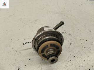 регулятор давления топлива Volkswagen Bora 1 поколение 2001, 1.6 л., бензин, МКПП, серый, седан, 036133035A