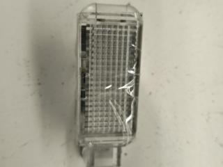 фонарь салона (плафон) Volkswagen Passat B5 1998, 1.6 л., бензин, МКПП, серый, седан, 3B0947415B