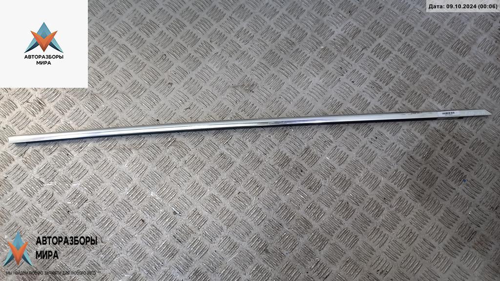 Молдинг стекла двери наружный BMW 5 серия F07/F10/F11 2012, 2.0 л., дизель, АКПП, белый, универсал - фото №1