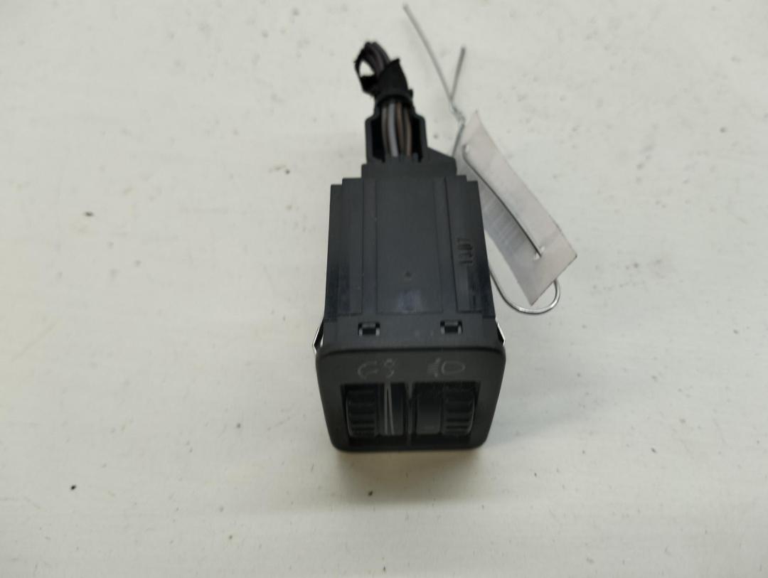 кнопка корректора фар Volkswagen Passat B6 2007, 2.0 л., дизель, МКПП, синий, универсал, 3C0941333A - фото №1