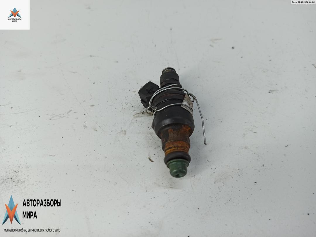 форсунка Audi A4 B5 1997, 1.8 л., Ti, бензин, МКПП, серый, седан, 058133551 - фото №1