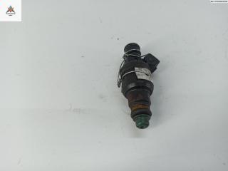 форсунка Audi A4 B5 1997, 1.8 л., Ti, бензин, МКПП, серый, седан, 058133551