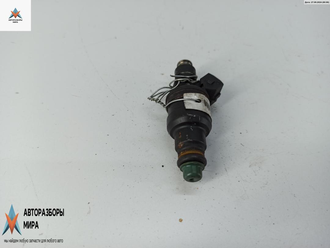 форсунка Audi A4 B5 1997, 1.8 л., Ti, бензин, МКПП, серый, седан, 058133551 - фото №1