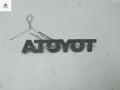 эмблема Toyota Yaris Verso 2003, 1.3 л., бензин, МКПП, красный, минивэн - фото №2