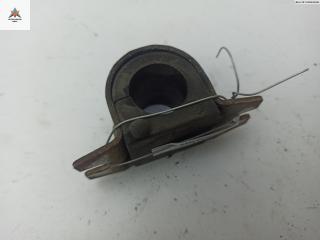 крепление стабилизатора / втулки стабилизатора Opel Vectra C 2003, 1.8 л., бензин, МКПП, серый, хетчбэк 5 дв., 13131232