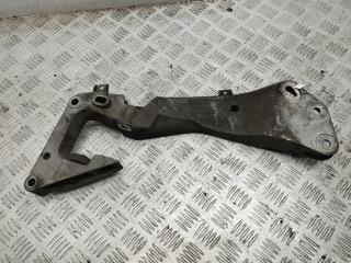 кронштейн КПП BMW 5 E60/E61 2006, 3.0 л., дизель, МКПП, серый, универсал, 6769281