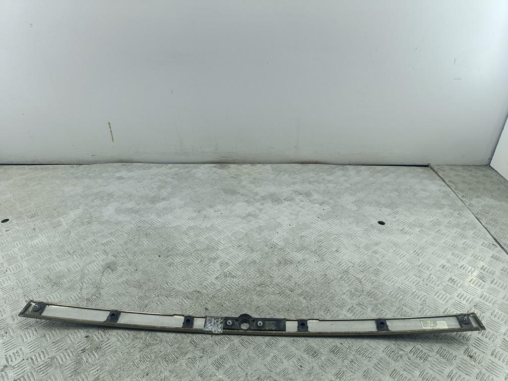 Молдинг крышки (двери) багажника Opel Vectra C 2002, 2.2 л., бензин, МКПП, серый, седан, 24429215 - фото №1