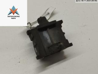 кронштейн радиатора Audi A4 B5 1997, 1.6 л., бензин, МКПП, синий, седан, 8D0